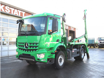 Портальный бункеровоз MERCEDES-BENZ Arocs 1830