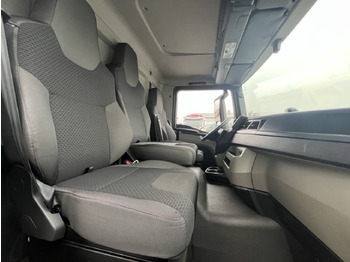 Грузовик с закрытым кузовом MAN TGL 12.250 4x2 BL CH Euro6 Klima AHK Luftfeder ZV: фото 3 Грузовик с закрытым кузовом MAN TGL 12.250 4x2 BL CH Euro6 Klima AHK Luftfeder ZV: фото 3