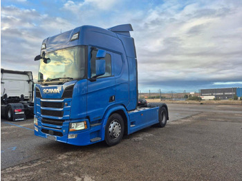 Тягач SCANIA R 580