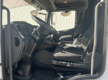 Фото интерьера 1: Самосвал Mercedes-Benz Atego 818 K 4x2 Atego 818 K 4x2, 2x AHK, Meiller-Kipper, mehrfach Vorhanden!