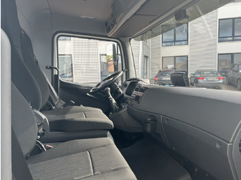 Фото интерьера 2: Самосвал Mercedes-Benz Atego 818 K 4x2 Atego 818 K 4x2, 2x AHK, Meiller-Kipper, mehrfach Vorhanden!