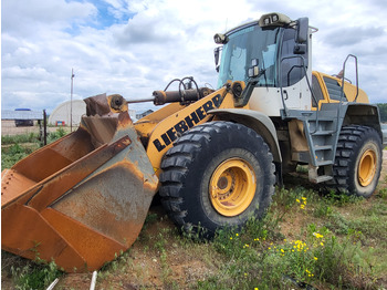 Колёсный погрузчик LIEBHERR L 566
