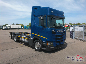 Грузовик-контейнеровоз/ Сменный кузов SCANIA R 450