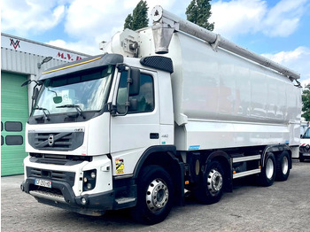 Грузовик-цистерна VOLVO FMX 450