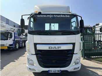 Фото интерьера 1: Крюковой мультилифт DAF CF 460 4x2 19T MARREL HOOKLIFT - 5.10M + 1.30M RETRACTABLE BUMPER - EURO 6 - 13L ENGINE - ZF AUTO