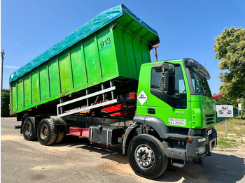 Самосвал IVECO Trakker