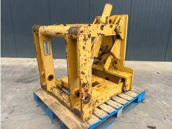 Навесное оборудование CATERPILLAR