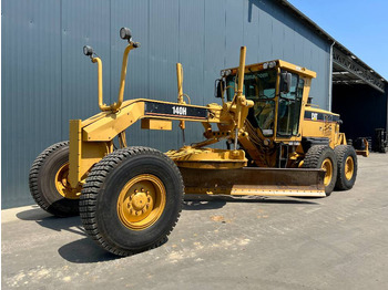 Грейдер CATERPILLAR 140H