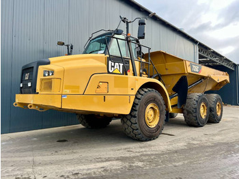 Сочленённый самосвал CATERPILLAR