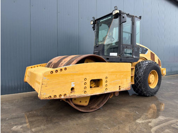 Каток CATERPILLAR