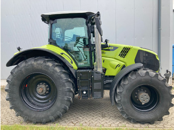 Трактор CLAAS Axion 830