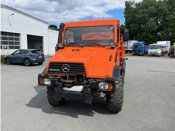 Самосвал UNIMOG