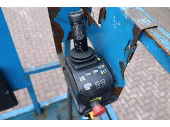 Ножничный подъемник Genie GS3246 Electric, Working Height 11.75 m, 318kg Cap: фото 4