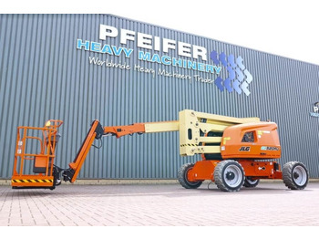 Коленчатый подъемник JLG