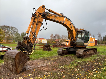 Экскаватор CASE