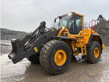 Колёсный погрузчик VOLVO L150H
