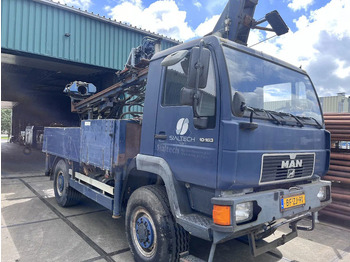 Буровая машина MAN Knebel HY79 Grondboor: фото 2 Буровая машина MAN Knebel HY79 Grondboor: фото 2