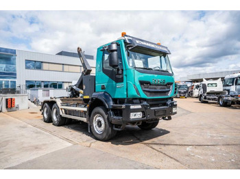 Iveco TRAKKER 360-6x4-PALFINGER в лизинг Iveco TRAKKER 360-6x4-PALFINGER: фото 2