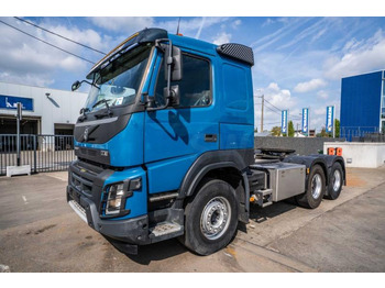 Тягач VOLVO FMX 460