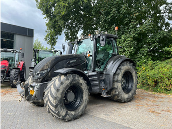 Трактор VALTRA T174