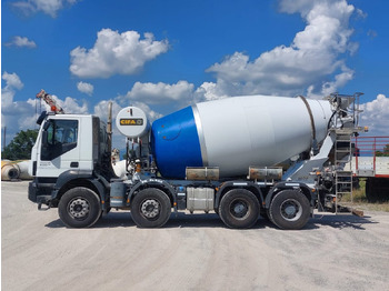 Автобетоносмеситель IVECO Trakker