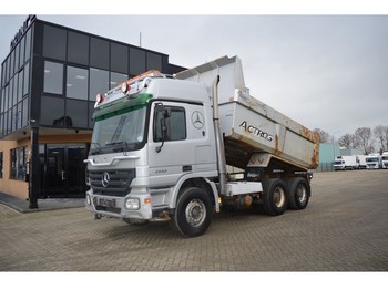 Самосвал Mercedes-Benz Actros 2650 V8 MP2 * 2650 * 6x4 *: фото 1