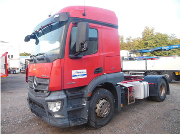 Тягач MERCEDES-BENZ Actros 1843