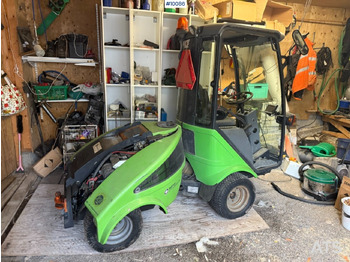 Подметально-уборочная машина NILFISK