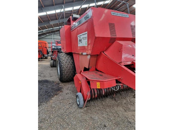 Пресс-подборщик тюковый Massey Ferguson >190 bigpallepresser Parkland Ballevogn: фото 2