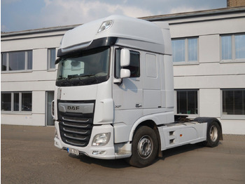 Тягач DAF XF 530