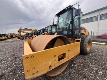 Компактор CATERPILLAR CS64B