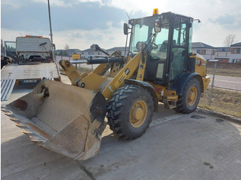 Колёсный погрузчик CATERPILLAR 906M