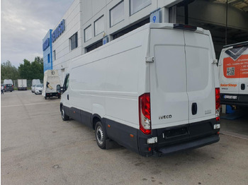 Пассажирский фургон IVECO Daily 35S16A8V: фото 3