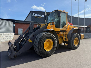 Колёсный погрузчик VOLVO L120F