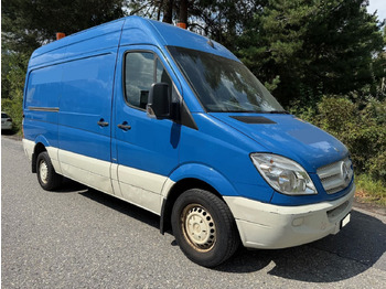 Цельнометаллический фургон MERCEDES-BENZ