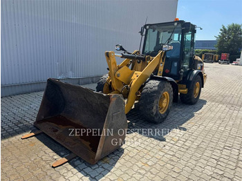 Колёсный погрузчик CATERPILLAR 906H