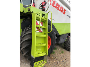 Боковая подножка CLAAS