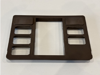 Кабина и интерьер JOHN DEERE