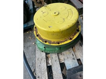 Поворотный кулак JOHN DEERE