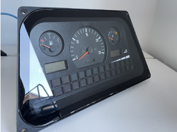 Приборная панель MASSEY FERGUSON