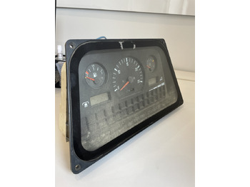 Приборная панель MASSEY FERGUSON