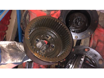 Бортовой редуктор MANITOU