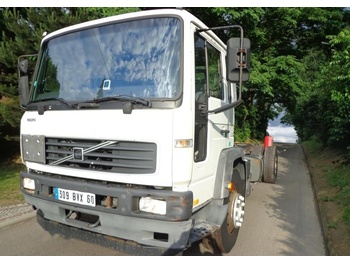 Грузовик-шасси VOLVO FL