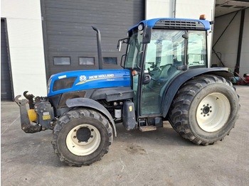 Трактор NEW HOLLAND T4.95