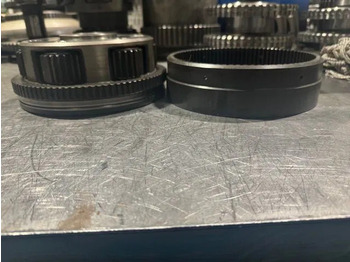 : фото в шапке страницы