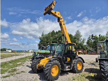 Телескопический погрузчик JCB