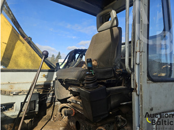 Гусеничный экскаватор Liebherr R 902: фото 4