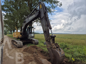 Гусеничный экскаватор VOLVO EC210CL