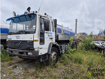 Грузовик-цистерна VOLVO FL6