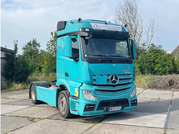 Тягач MERCEDES-BENZ Actros 1845